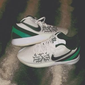 Nike Kyrie Irving's